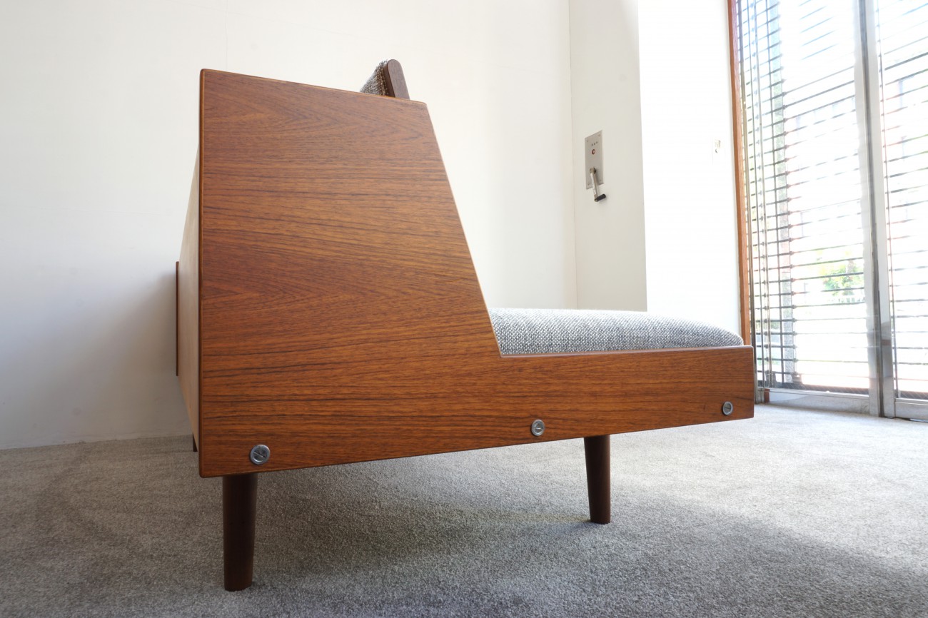 Hans J.Wegner GE258(GE6) Daybed sofa Teak GETAMA / ハンスウェグナー デイベッド ソファ チーク丸脚 ゲタマ