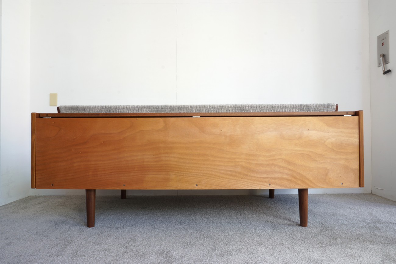 Hans J.Wegner GE258(GE6) Daybed sofa Teak GETAMA / ハンスウェグナー デイベッド ソファ チーク丸脚 ゲタマ