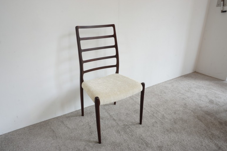 美品【ヴィンテージ モラー82】チーク 座面新品 / yチェア J.L.Moller Model No.82 Rosewood Chair（在庫残り2脚セット販売